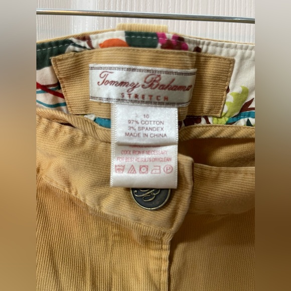 Tommy Bahama Capri Pants Mustard Yellow Mid Rise Snaps Pockets Zipper Belt Loops - Picture 6 of 7